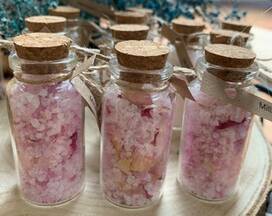 Bath salts with rose petals - Wedding gift - Baptism gift